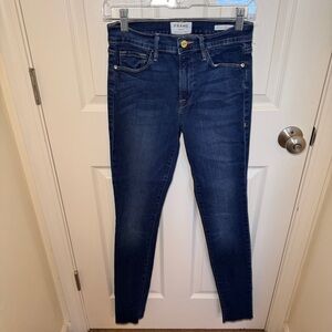 FRAME Forever Karlie Skinny Jeans